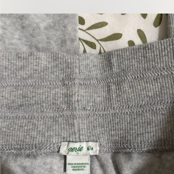 Aerie Heather Gray Flared Pants Size Medium - Picture 2 of 2